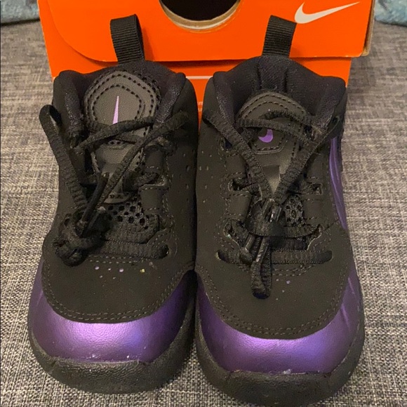 NWT Nike Wavy (TD) toddler shoes. - Picture 2 of 6